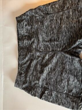 Women’s Athletic Shorts - Grey Space-Dye Comfort